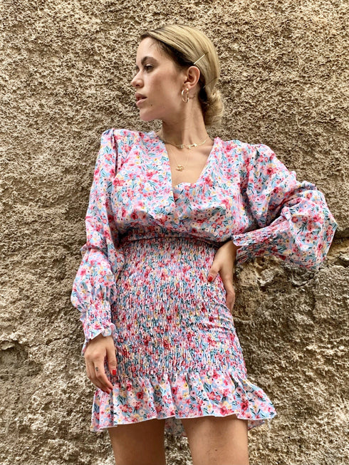 Abito fantasia floreale arricciato con scollo profondo